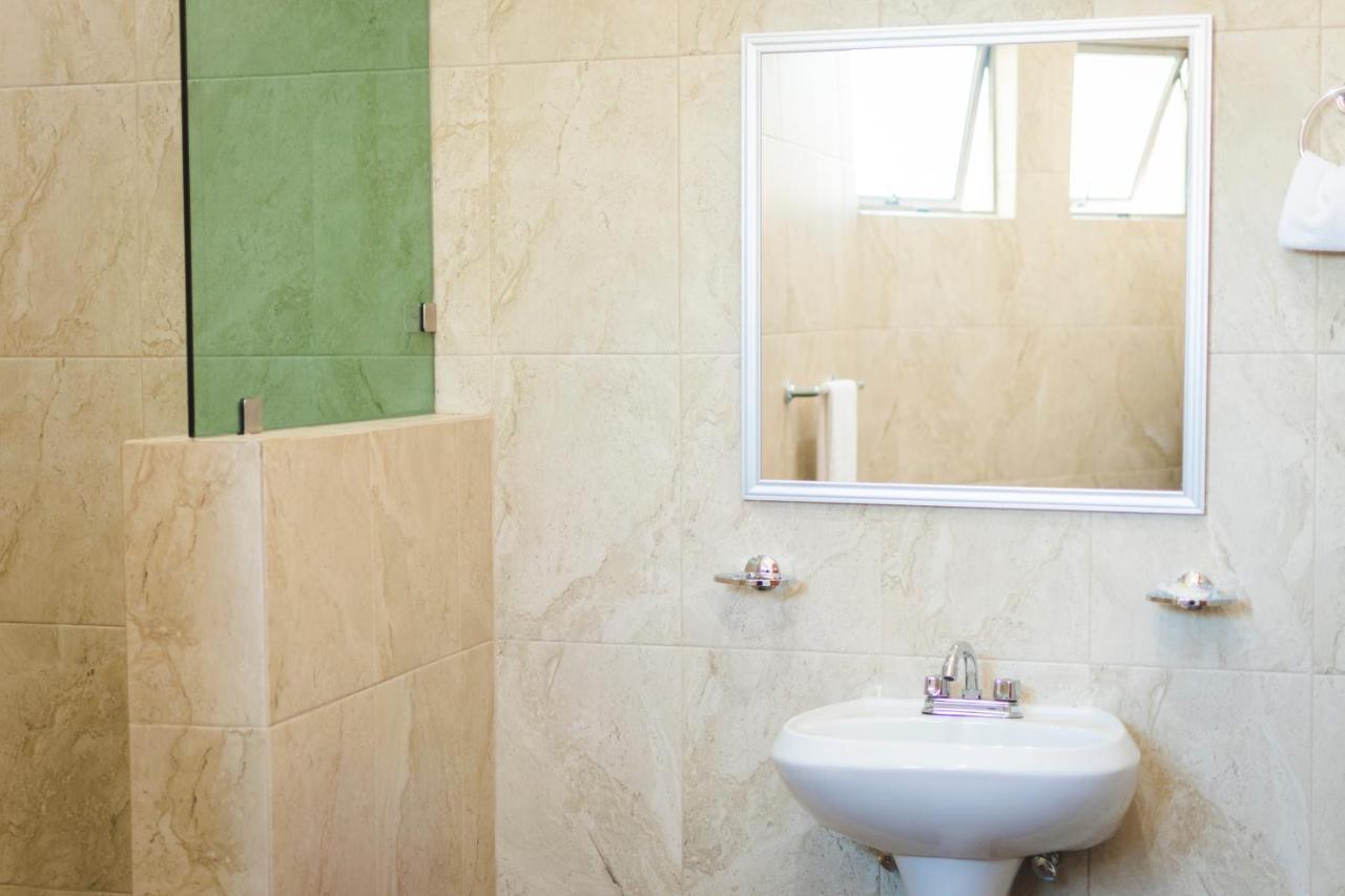 La Lola Hotel & Suites Mazatlan Ngoại thất bức ảnh